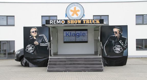 Musiker Remo setzt auf hochwertige Qualitätsfahrzeuge von Klagie Fahrzeugbau.