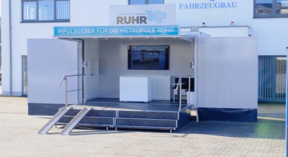 Der Promotionanhänger von "Regionalverband Ruhr" ist für Messen, Roadshows und Kundenpräsentationen einsetzbar.