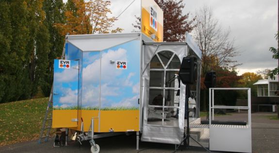 Der Promotionanhänger von "EVM" ist für Messen, Roadshows und Kundenpräsentationen einsetzbar.