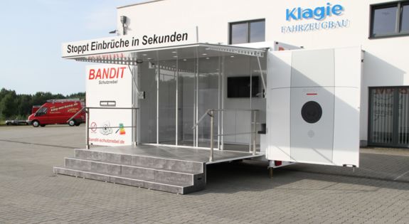 Der Promotionanhänger der "Bandit GmbH" ist für Messen, Roadshows und Kundenpräsentationen einsetzbar.